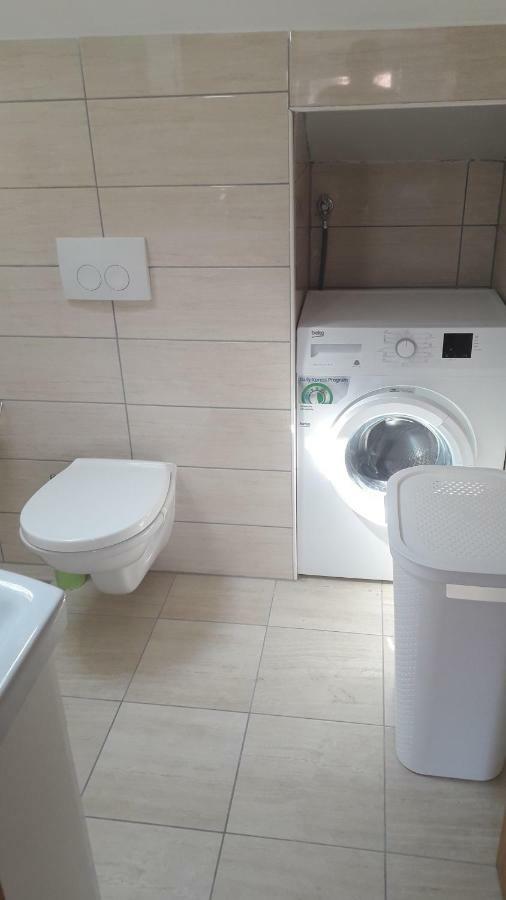 Apartmani Zilic Dugi Rat Exterior foto